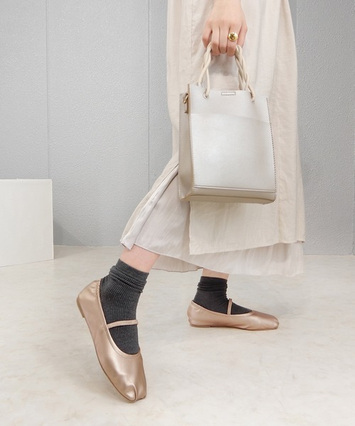 alala(アララ)の「メリージェーンバレエ(バレエシューズ・レディース・アイボリー/ブラック/ピンクゴールド/レオパード/シルバー・S/M/L/LL)」の20枚目の写真