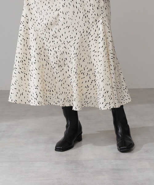 N.（N. Natural Beauty Basic）（エヌエヌナチュラルビューティーベーシック）の「◆デザインドットペプラムスカート（スカート・レディース・ホワイト系その他/ブラック系その他・MEDIUM）」の4枚目の写真