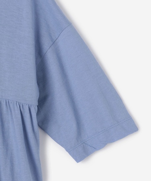 ORCIVAL（オーシバル）の「ORCIVAL | フレアギャザーTシャツ WOMEN（Tシャツ/カットソー・レディース・ダークブラウン/ホワイト/ライトブルー/チャコール・1）」の8枚目の写真