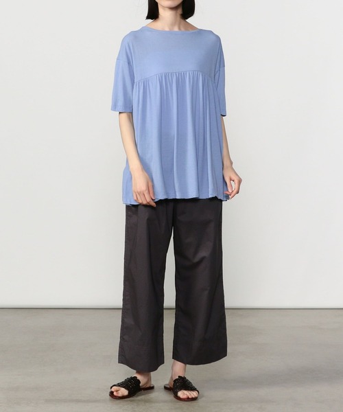 ORCIVAL（オーシバル）の「ORCIVAL | フレアギャザーTシャツ WOMEN（Tシャツ/カットソー・レディース・ダークブラウン/ホワイト/ライトブルー/チャコール・1）」の9枚目の写真