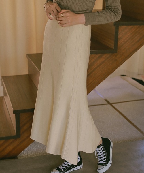 ReNorm（リノーム）の「ニットアイレットマーメイドスカート（スカート・レディース・ネイビー/アイボリー/ライトピンク・フリー）」の2枚目の写真