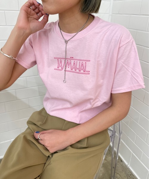 Omekashi(オメカシ)の「ベナレス TAJMAHALTシャツ(Tシャツ/カットソー・レディース・オフホワイト/ピンク/アイボリー・ONE SIZE)」の1枚目の写真