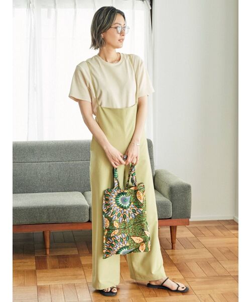 サスペンダー付きルーズパンツ