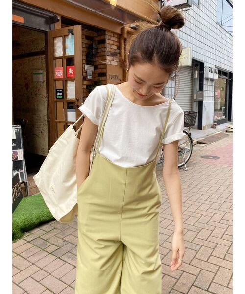 サスペンダー付きルーズパンツ