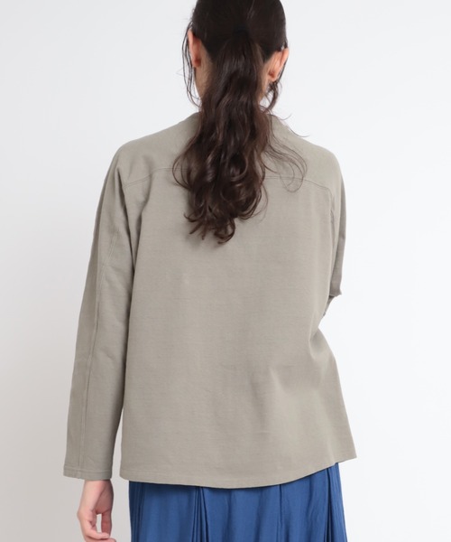 RNA-N（アールエヌエーエヌ）の「M1825 リサイクルコットンデザインロングスリーブTee（Tシャツ/カットソー・レディース・ホワイト/ダークカーキ/スミクロ・MEDIUM）」の11枚目の写真