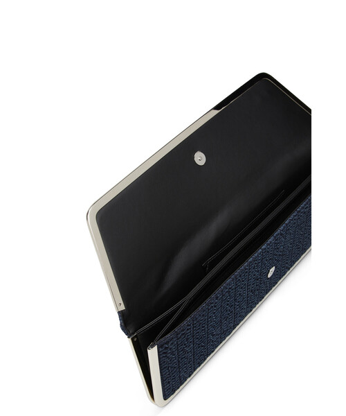 DIESEL(ディーゼル)の「レディース スモッキング デニム クラッチバッグ(クラッチバッグ・レディース・ブルー・UNI)」の12枚目の写真