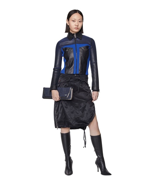 DIESEL(ディーゼル)の「レディース スモッキング デニム クラッチバッグ(クラッチバッグ・レディース・ブルー・UNI)」の6枚目の写真