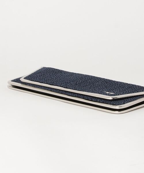 DIESEL(ディーゼル)の「レディース スモッキング デニム クラッチバッグ(クラッチバッグ・レディース・ブルー・UNI)」の10枚目の写真