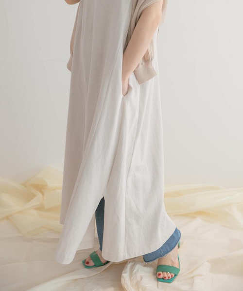 ITEMS URBANRESEARCH（アイテムズ アーバンリサーチ）の「フレアカットワンピース（ワンピース・レディース・グリーン/グレー/オフホワイト・FREE）」の20枚目の写真