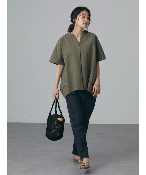 CRAFT STANDARD BOUTIQUE（クラフトスタンダードブティック）の「綿麻スキッパーチュニック　＊（シャツ/ブラウス・レディース・ブラック/オフホワイト/カーキ/マスタード・FREE）」の14枚目の写真