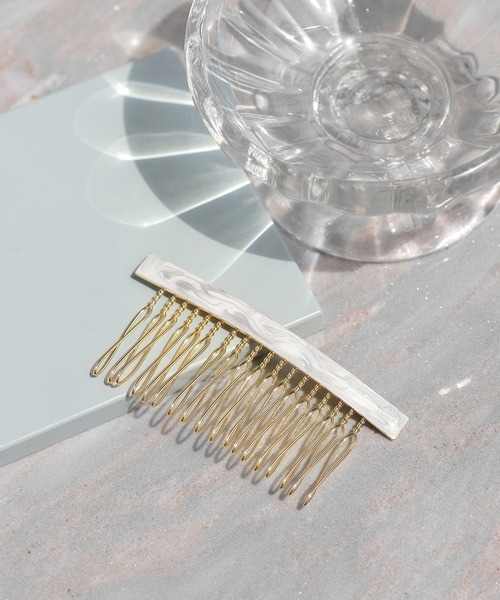 ANEMONE（アネモネ）の「マーブルスクエアコーム（その他ヘアアクセサリー・レディース・ホワイト/グリーン/オレンジ・FREE）」の2枚目の写真