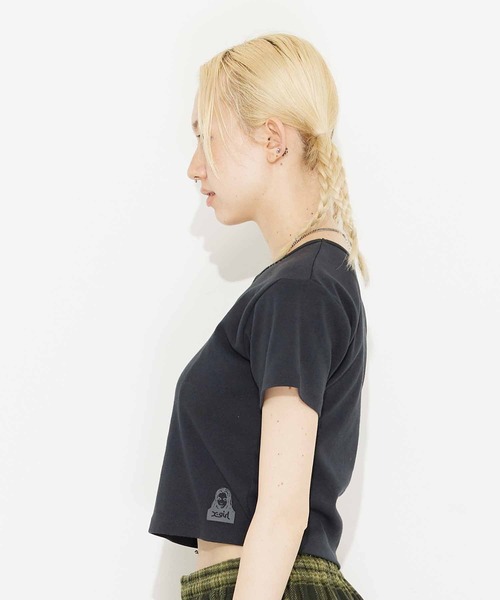 X-girl（エックスガール）の「FACE S/S BABY TOP/フェイスロゴ