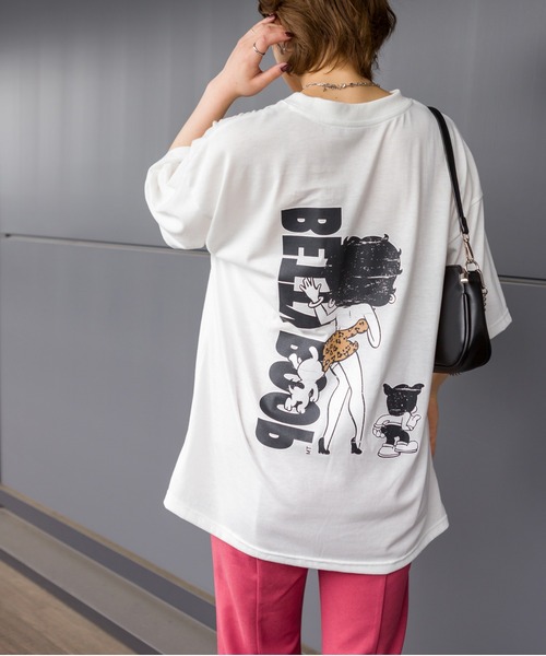 SpRay(スプレイ)の「BETTY プリント Tシャツ(Tシャツ/カットソー・レディース・チャコールグレー/オフホワイト/グレイッシュベージュ・FREE)」の6枚目の写真