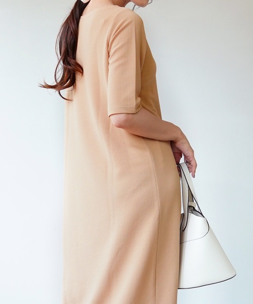 IAMUSE（アイアミューズ）の「ボートネック×ハーフスリーブ/クルーネック×フレンチスリーブ ロングワンピース S0071【IAMUSE】（ワンピース・レディース・ベージュ/グリーン/ブラック/ブラック系1・FREE）」の8枚目の写真