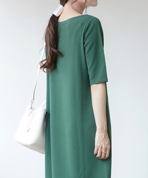 IAMUSE（アイアミューズ）の「ボートネック×ハーフスリーブ/クルーネック×フレンチスリーブ ロングワンピース S0071【IAMUSE】（ワンピース・レディース・ベージュ/グリーン/ブラック/ブラック系1・FREE）」の20枚目の写真