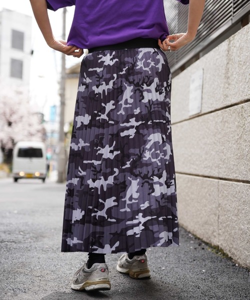 AVIREX（アヴィレックス）の「【直営店限定】PLEATED LOGO&CAMO SKIRT/ プリーツロゴ&カモスカート（スカート・レディース・ブラウン系カモフラージュ/グレー系カモフラージュ/ブラウン系その他4/チャコール・FREE/F）」の7枚目の写真