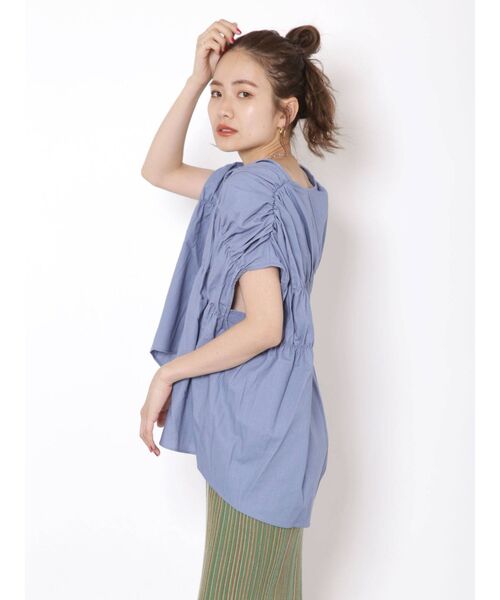 Ungrid（アングリッド）の「リネン混ギャザーノースリブラウス（シャツ/ブラウス・レディース・イエロー/ブルー/アイボリー・FREE）」の5枚目の写真