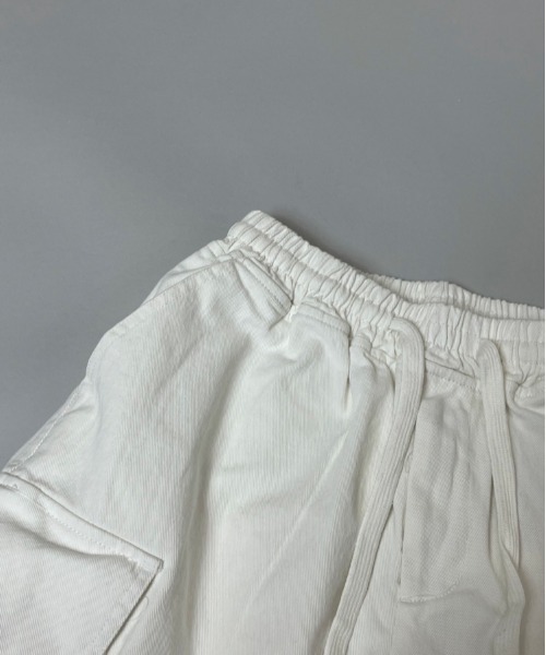 GALLIS ADDICTION（ガリスアディクション）の「GA WIDE CARGO SHORTS（カーゴパンツ・メンズ・ブラック/ナチュラル・M/L）」の5枚目の写真