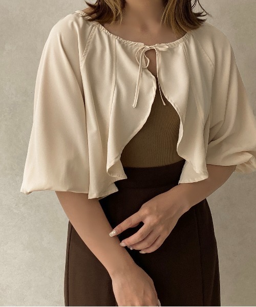 apres jour clair(アプレジュールクレア)の「【apres jour clair】ボレロブラウス【ZOZOTOWN限定アイテム】(シャツ/ブラウス・レディース・ベージュ/アイボリー/ブラック・X-LARGE/フリー)」の5枚目の写真