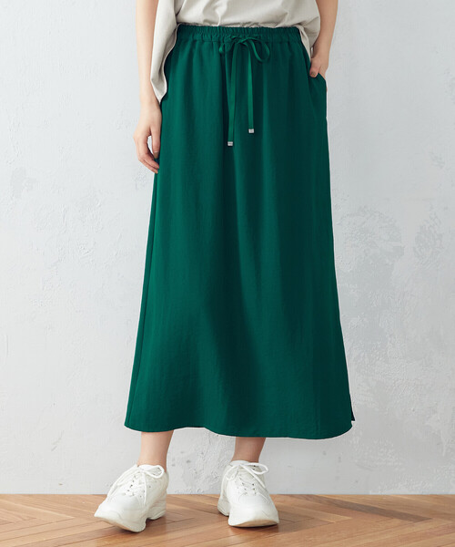 COMME CA ISM（コムサイズム）の「Ｉラインスカート（スカート・レディース・ブラック/ベージュ/ネイビー/グリーン・S/M/L）」の16枚目の写真