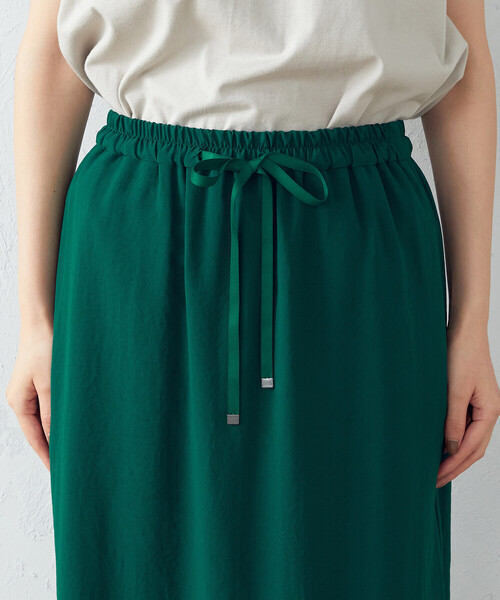 COMME CA ISM（コムサイズム）の「Ｉラインスカート（スカート・レディース・ブラック/ベージュ/ネイビー/グリーン・S/M/L）」の20枚目の写真