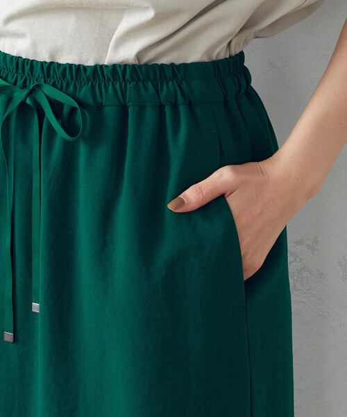 COMME CA ISM（コムサイズム）の「Ｉラインスカート（スカート・レディース・ブラック/ベージュ/ネイビー/グリーン・S/M/L）」の21枚目の写真