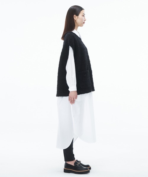 ZUCCa(ズッカ)の「スタッズシャツ/ワンピース(シャツワンピース・レディース・ホワイト/ネイビー・M size)」の4枚目の写真