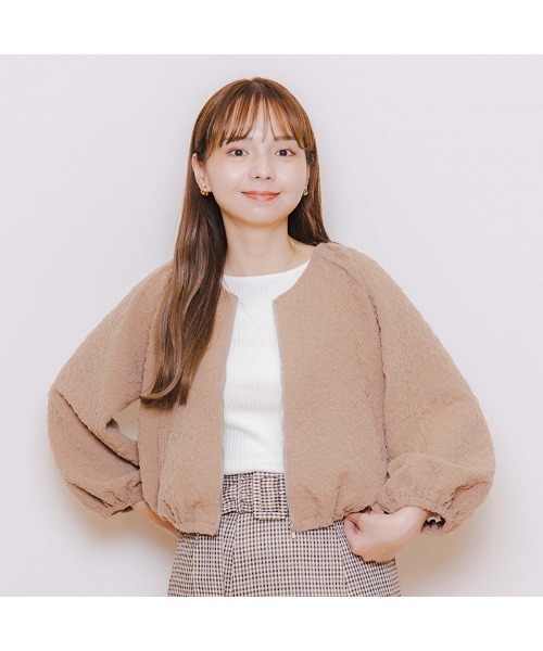 flower(フラワー)の「フラワーイニシャルトップ(Tシャツ/カットソー・レディース・アイボリー/グレー・FREE)」の6枚目の写真