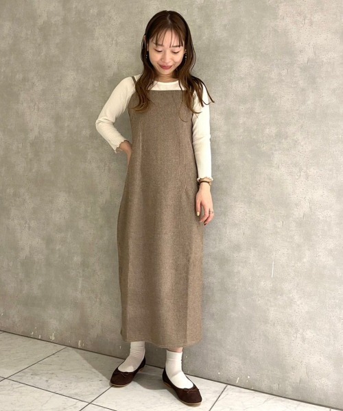 flower(フラワー)の「フラワーイニシャルトップ(Tシャツ/カットソー・レディース・アイボリー/グレー・FREE)」の10枚目の写真