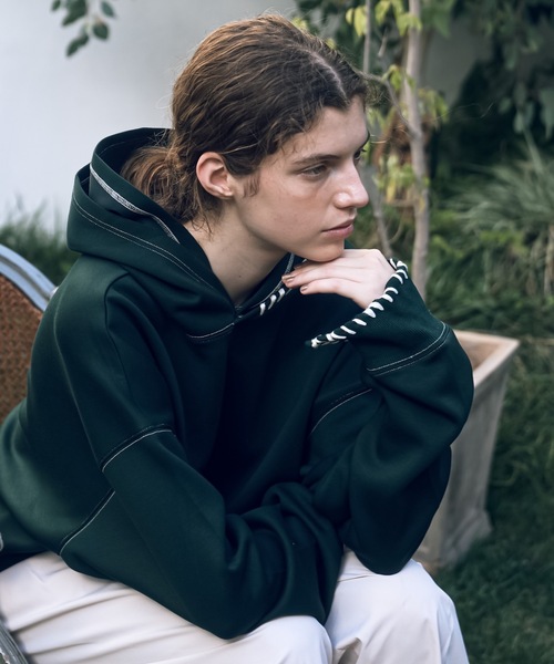 shiki tokyo（シキトウキョウ）の「Oversized Handstitch Double Hood Parkar / オーバーサイズハンドステッチダブルフードパーカー（パーカー・メンズ・グリーン/テラコッタ・SMALL/MEDIUM/LARGE）」の2枚目の写真