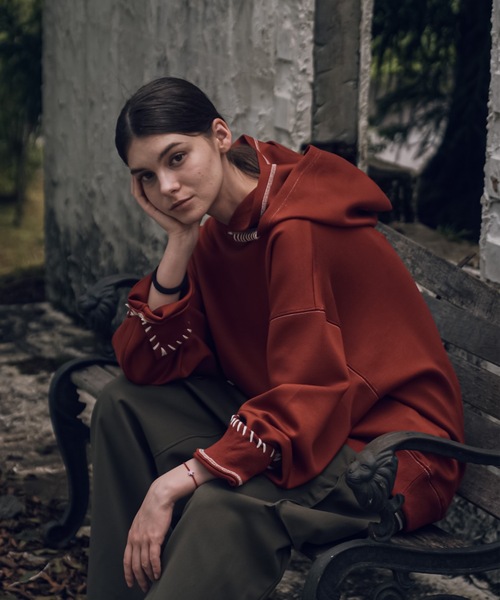 shiki tokyo（シキトウキョウ）の「Oversized Handstitch Double Hood Parkar / オーバーサイズハンドステッチダブルフードパーカー（パーカー・メンズ・グリーン/テラコッタ・SMALL/MEDIUM/LARGE）」の4枚目の写真