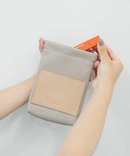 the case（ザケース）の「小物がスッキリまとまるコスメポーチ Leather Pocket Pouch（ポーチ・レディース・ブラック/ブラウン/アイボリー/グレイッシュベージュ/カーキ・FREE）」の18枚目の写真