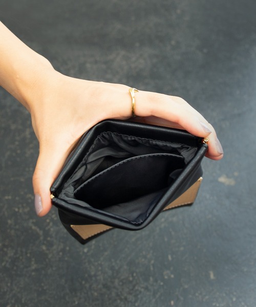 the case（ザケース）の「小物がスッキリまとまるコスメポーチ Leather Pocket Pouch（ポーチ・レディース・ブラック/ブラウン/アイボリー/グレイッシュベージュ/カーキ・FREE）」の20枚目の写真