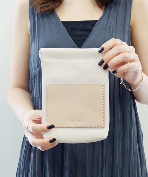 the case（ザケース）の「小物がスッキリまとまるコスメポーチ Leather Pocket Pouch（ポーチ・レディース・ブラック/ブラウン/アイボリー/グレイッシュベージュ/カーキ・FREE）」の11枚目の写真