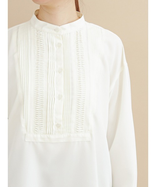 Te chichi(テチチ)の「ピンタックチュニックシャツ(チュニック・レディース・カーキ/チャコール/オフホワイト・フリ-)」の9枚目の写真