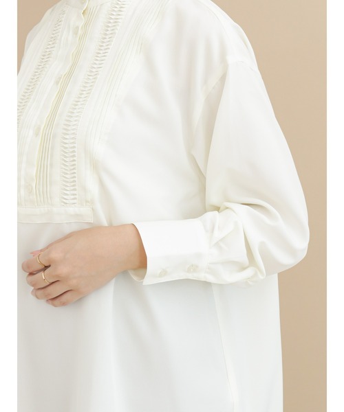 Te chichi(テチチ)の「ピンタックチュニックシャツ(チュニック・レディース・カーキ/チャコール/オフホワイト・フリ-)」の13枚目の写真