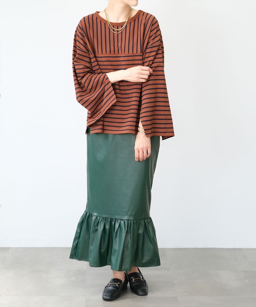 ANDJ(アンドジェイ)の「【2022/AW】パネルボーダー袖スリットTシャツ(Tシャツ/カットソー・レディース・ブラック/オフホワイト/ブラウン・M)」の21枚目の写真