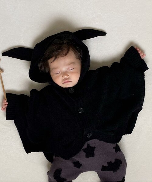 BREEZE（ブリーズ）の「ベビーニットマント（おくるみ・キッズ・ブラック/アイボリー・80）」の6枚目の写真