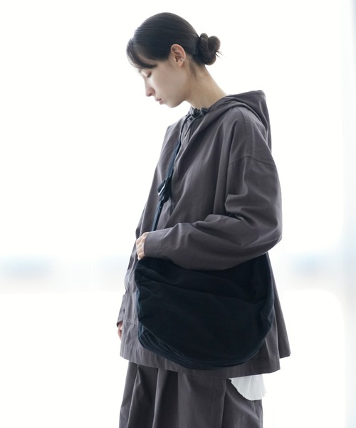 Air Tokyo(エアートウキョー)の「コットン メッセンジャーバッグ <セレクトアイテム>(ショルダーバッグ・メンズ・ホワイト/ブラック・FREE)」の5枚目の写真