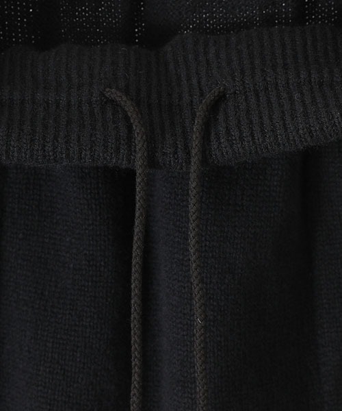 crepuscule（クレプスキュール）の「crepuscule / クレプスキュール：別注 Wholegarment Knit Pants：ONLYARK-0-3014[COR]（その他パンツ・メンズ・ブラック・2）」の5枚目の写真