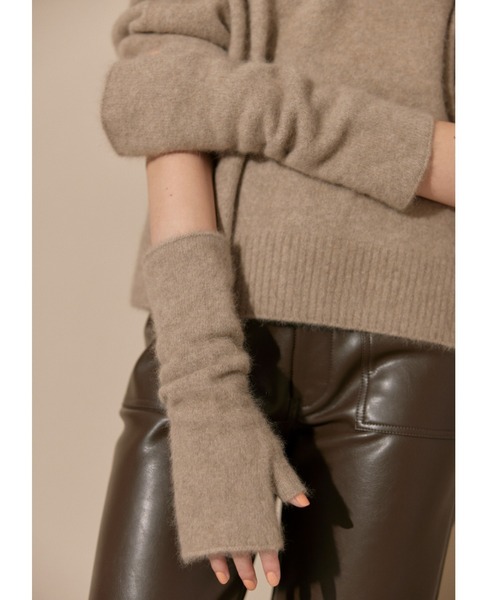 ALEXIA STAM（アリシアスタン）の「Basic Raccoon Knit Mitt / ベーシックラクーンニットミット（手袋・レディース・ベージュ/グレー/ブルー・FREE）」の4枚目の写真