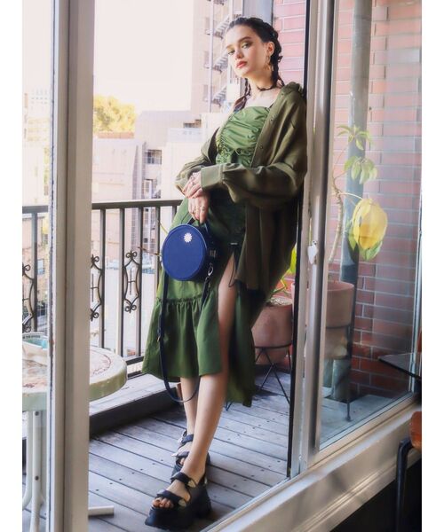 EVRIS（エヴリス）の「プラットフォームベルトサンダル（サンダル・レディース・ホワイト/ブラック・SMALL/MEDIUM/LARGE）」の4枚目の写真