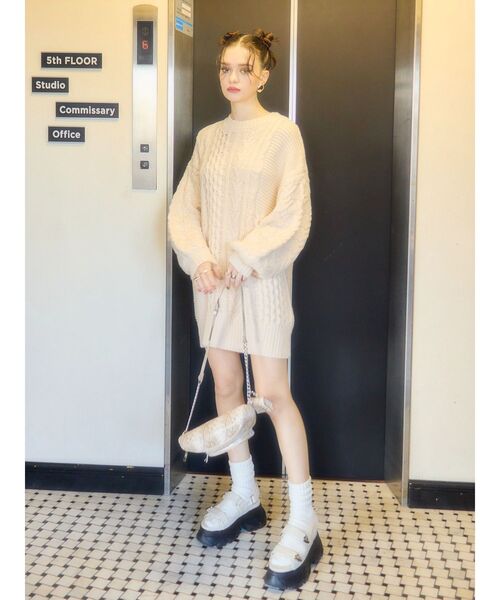 EVRIS（エヴリス）の「プラットフォームベルトサンダル（サンダル・レディース・ホワイト/ブラック・SMALL/MEDIUM/LARGE）」の20枚目の写真