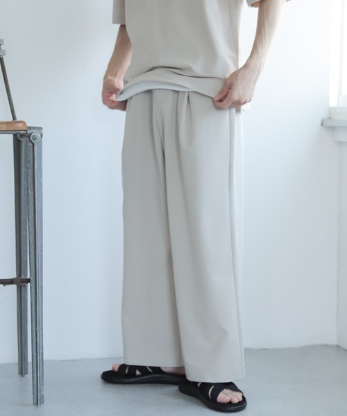 SENSE OF PLACE by URBAN RESEARCH(センスオブプレイスバイアーバンリサーチ)の「『セットアップ対応』『イージーケア』 タックボリュームワイドスラックス(スラックス・メンズ・ブルー/カーキ/ブラウン/ブラック/ライトベージュ・SMALL/LARGE/MEDIUM)」の9枚目の写真