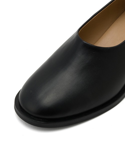 ADAM ET ROPE'（アダムエロペ）の「マニッシュパンプス（パンプス・レディース・ホワイト/ブラック・23.0cm/23.5cm/24.0cm/24.5cm）」の13枚目の写真