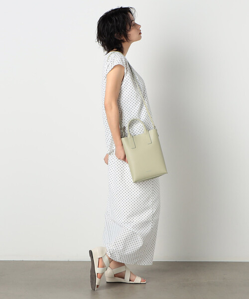 MONO　COMME CA（モノコムサ）の「縦ミニ トート ショルダー（ショルダーバッグ・レディース・ライトグリーン/ブラウン/ブラック/グレイッシュベージュ・FREE）」の11枚目の写真