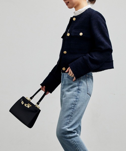 AULENTTI（オウレンティ）の「【AULENTTI】ワンハンドルバッグ（ショルダーバッグ・レディース・キャメル/ブラック・フリー）」の5枚目の写真