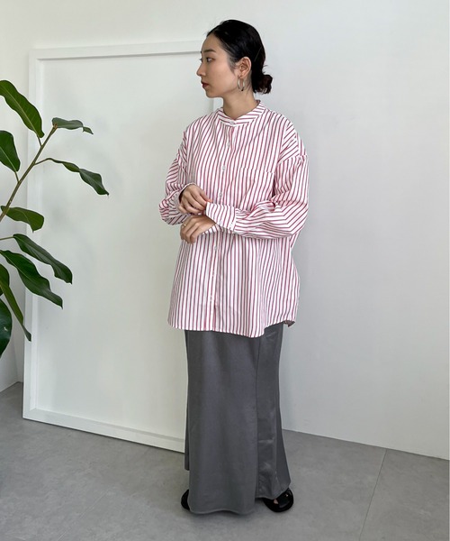 feepur（フェピュール）の「ノーカラーストライプビッグシャツ（シャツ/ブラウス・レディース・オフホワイト/レッド/ブルー・MEDIUM）」の14枚目の写真