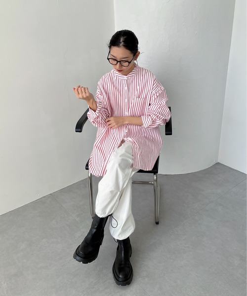 feepur（フェピュール）の「ノーカラーストライプビッグシャツ（シャツ/ブラウス・レディース・オフホワイト/レッド/ブルー・MEDIUM）」の20枚目の写真