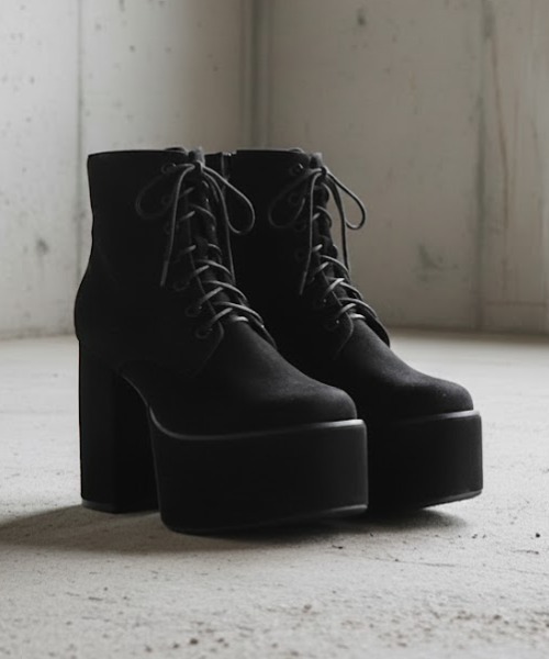 LOVEHUNTER(ラブハンター)の「+10.5cm 軽量厚底 スクエアトゥ ボリュームソール 太ヒール ストレッチブーツ(ブーツ・レディース・ブラック系1/ダークブラウン系1/ダークブラウン系2/アイボリー系2/ブラック系3/アイボリー系1/ブラック系2/ブラック系4/シルバー系2/シルバー系1・L/M/LL/S/SS/3L)」の4枚目の写真